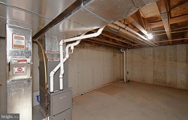 37 STUART DR, Norristown, PA 19401