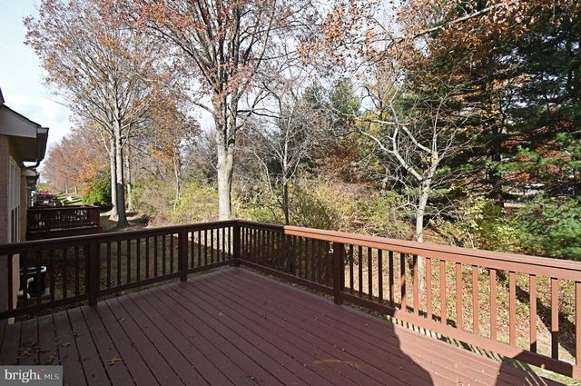 37 STUART DR, Norristown, PA 19401