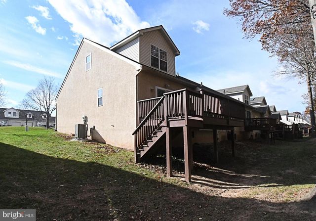 37 STUART DR, Norristown, PA 19401