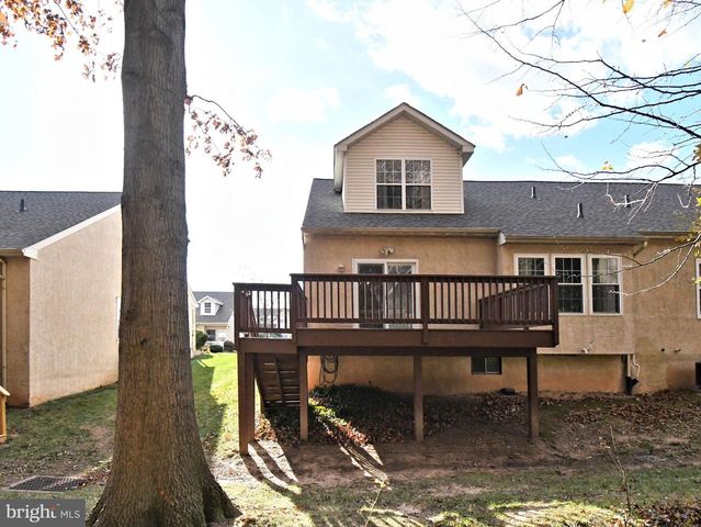 37 STUART DR, Norristown, PA 19401