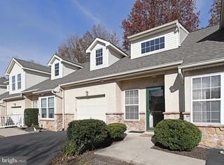 37 STUART DR, Norristown, PA 19401