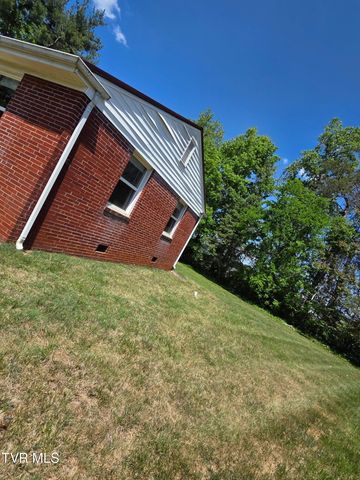 408 Circle Heights Drive, Greeneville, TN 37745