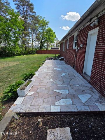 408 Circle Heights Drive, Greeneville, TN 37745