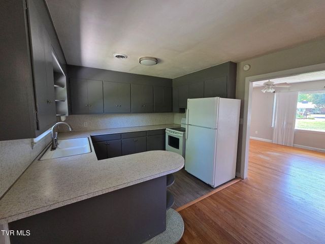 408 Circle Heights Drive, Greeneville, TN 37745