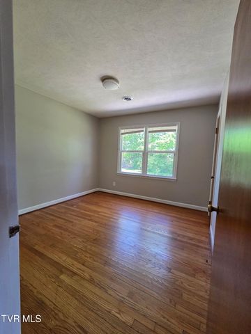 408 Circle Heights Drive, Greeneville, TN 37745
