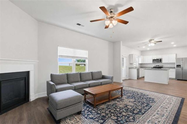 5760 Barrington Run, Union City, GA 30291