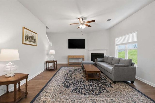 5760 Barrington Run, Union City, GA 30291