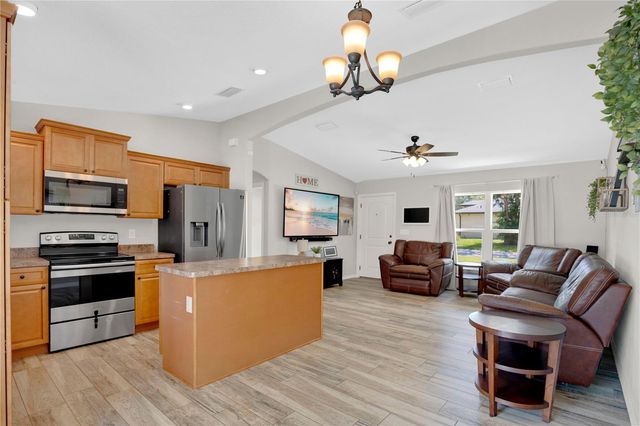 1345 GRAND AVENUE, Orange City, FL 32763
