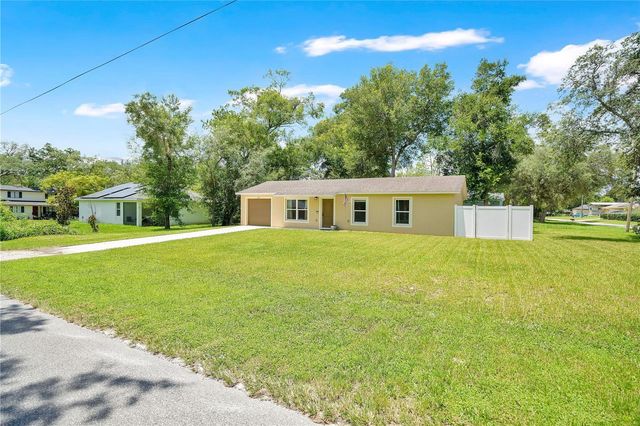 1345 GRAND AVENUE, Orange City, FL 32763