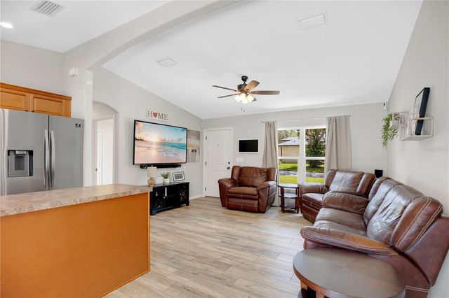 1345 GRAND AVENUE, Orange City, FL 32763