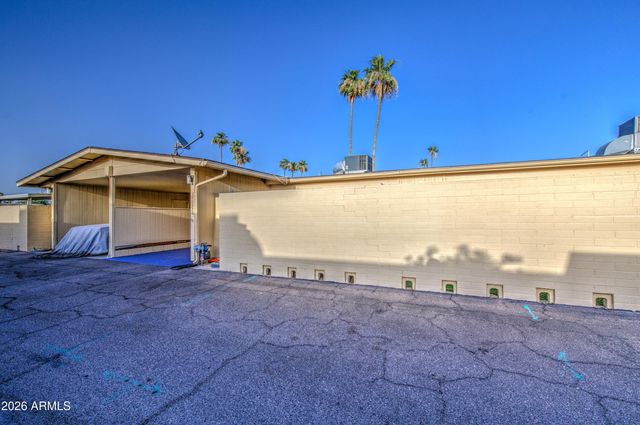 10921 W SANTA FE Drive, Sun City, AZ 85351