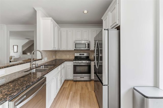 2607 W Dallas Street, Houston, TX 77019