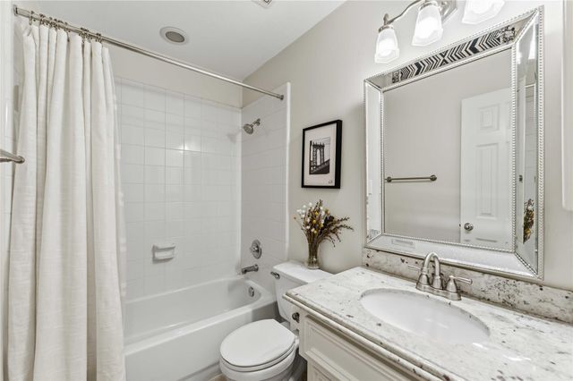 2607 W Dallas Street, Houston, TX 77019