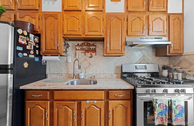 9031 Fort Hamilton Parkway 5G, Brooklyn, NY 11209