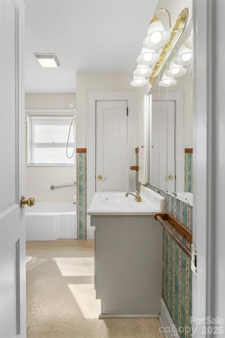 2977 US Highway 70 None W, Marion, NC 28752