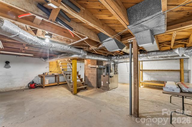 2977 US Highway 70 None W, Marion, NC 28752