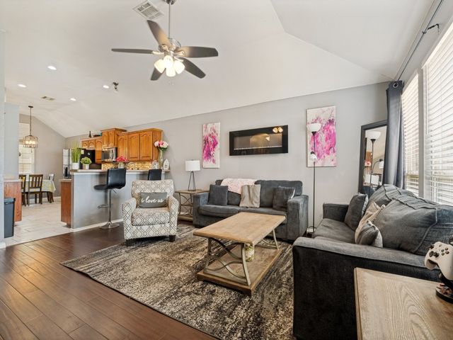 1655 Wildflower Drive, Waxahachie, TX 75165