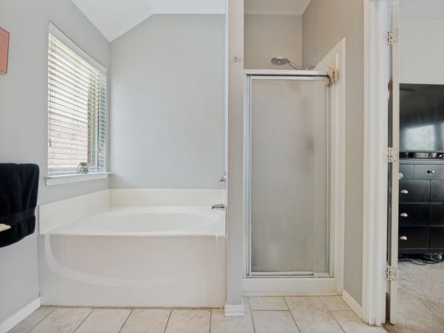 1655 Wildflower Drive, Waxahachie, TX 75165