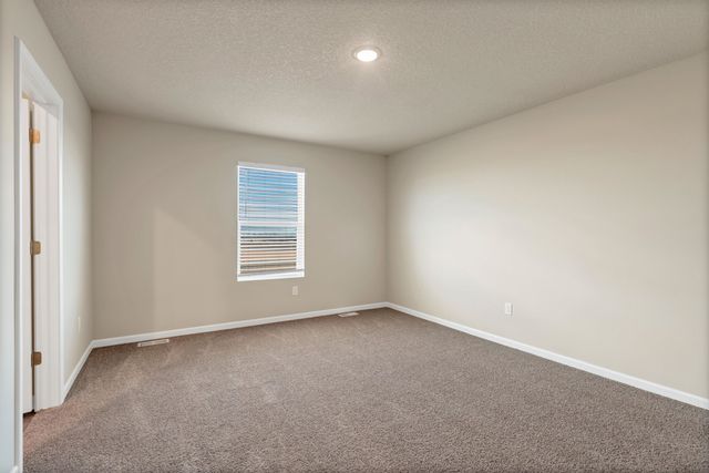 9210 E Hurst St, Wichita, KS 67210