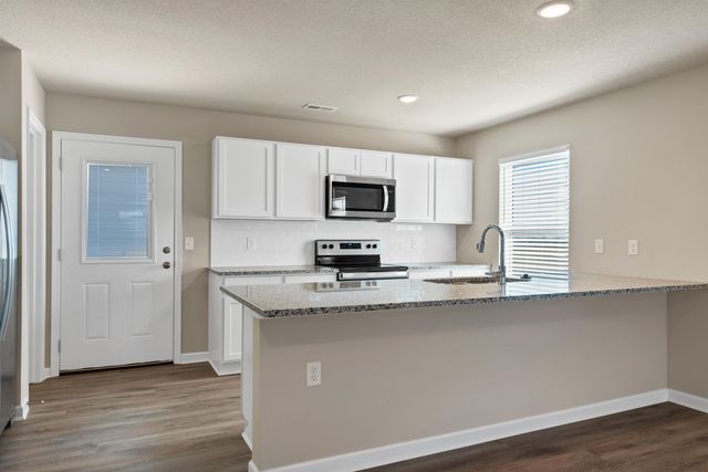 9210 E Hurst St, Wichita, KS 67210