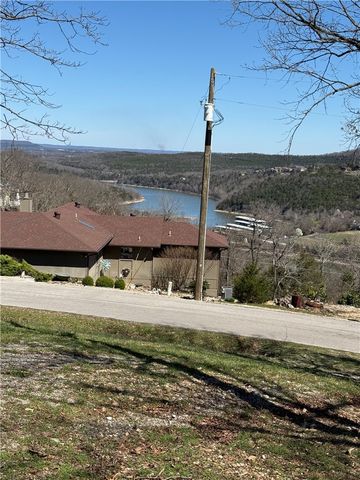 Rocky Top Circle, Holiday Island, AR 72631
