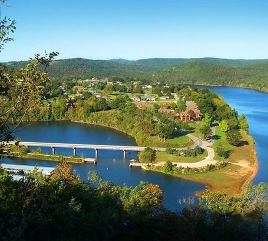 Rocky Top Circle, Holiday Island, AR 72631