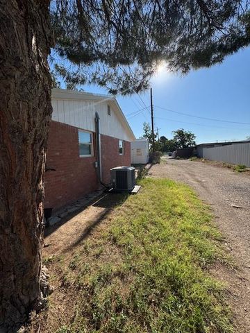 206 N Everts, Fort Stockton, TX 79735