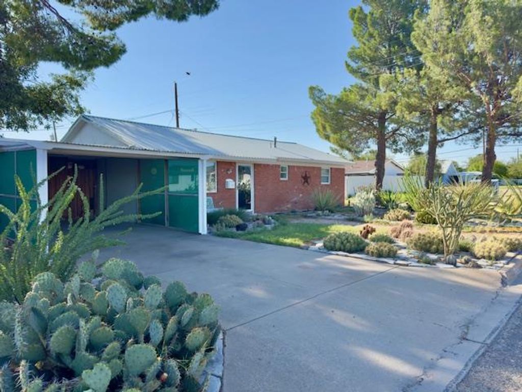 206 N Everts, Fort Stockton, TX 79735