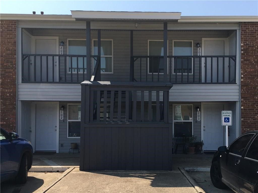 327 3rd Street 202, Grand Prairie, TX 75051