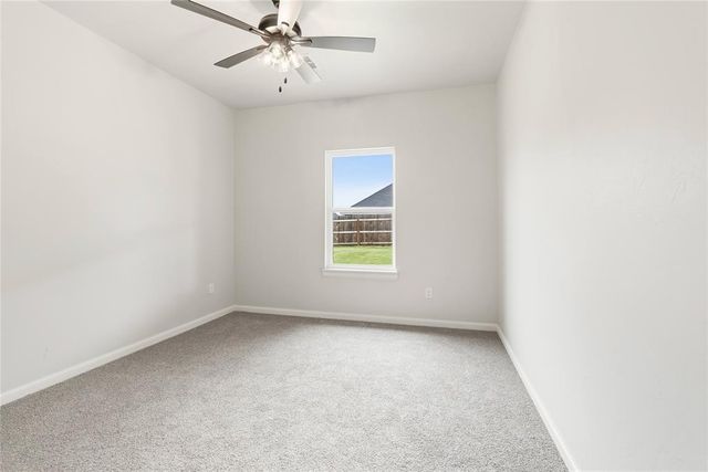 11721 NW 105th Street, Yukon, OK 73099