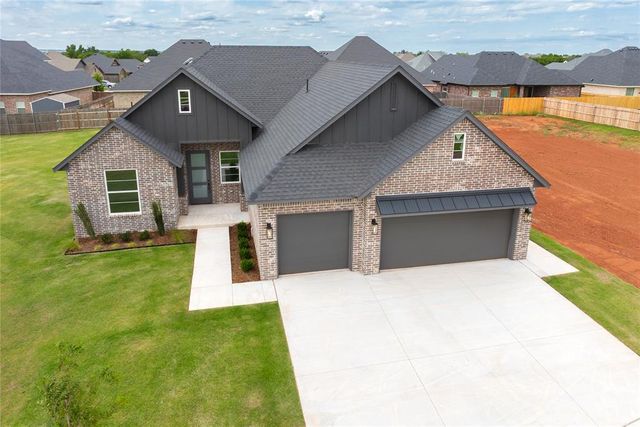 11721 NW 105th Street, Yukon, OK 73099
