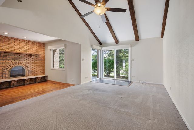 1525 Columbia Court, Elk Grove Village, IL 60007
