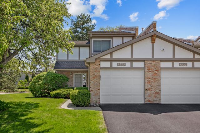 1525 Columbia Court, Elk Grove Village, IL 60007