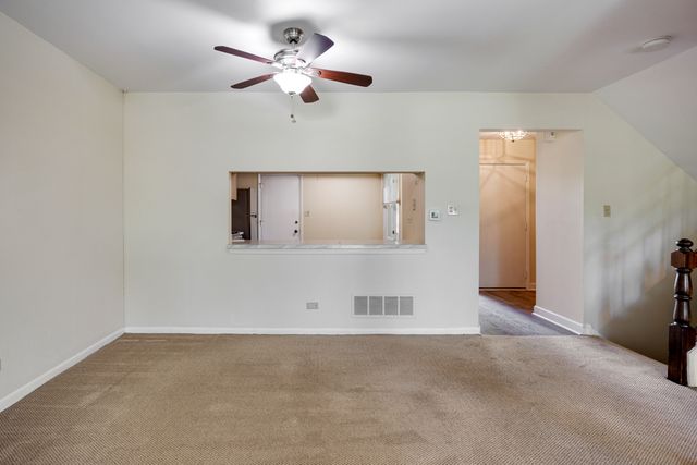 1525 Columbia Court, Elk Grove Village, IL 60007