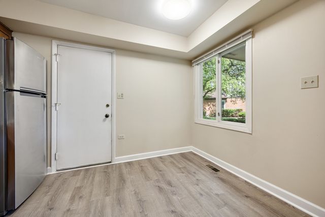 1525 Columbia Court, Elk Grove Village, IL 60007