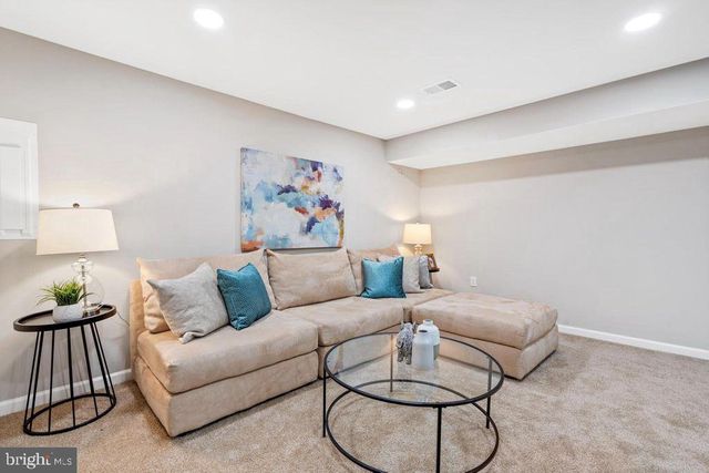 424 53RD ST SE, Washington, DC 20019