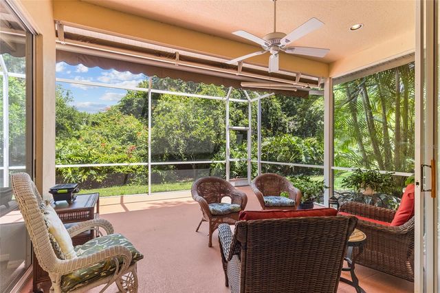 6662 OAKBROOKE CIRCLE, Bradenton, FL 34202
