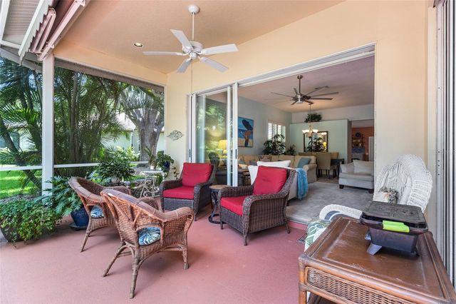 6662 OAKBROOKE CIRCLE, Bradenton, FL 34202