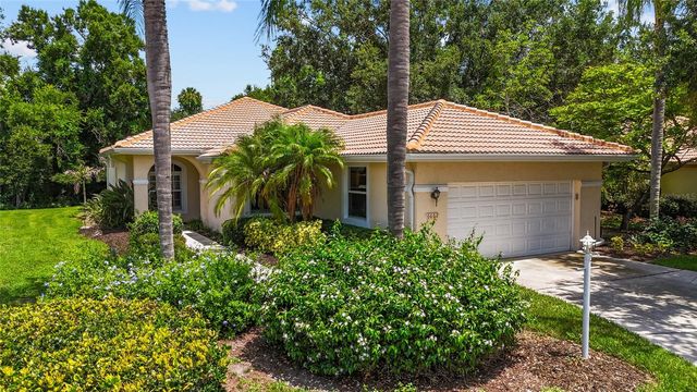6662 OAKBROOKE CIRCLE, Bradenton, FL 34202