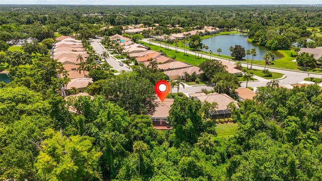 6662 OAKBROOKE CIRCLE, Bradenton, FL 34202