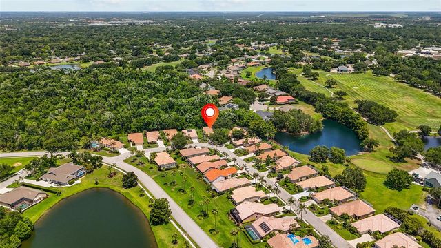 6662 OAKBROOKE CIRCLE, Bradenton, FL 34202