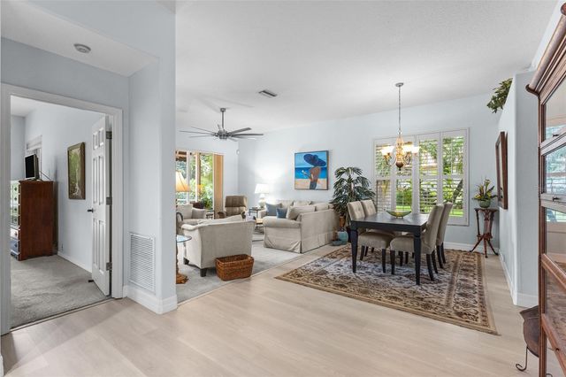 6662 OAKBROOKE CIRCLE, Bradenton, FL 34202