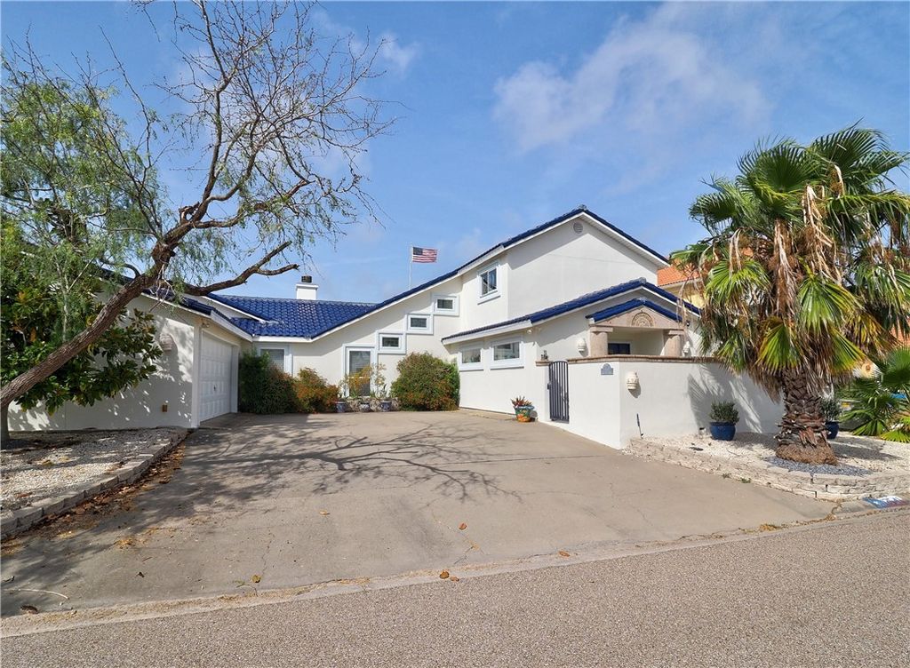 13541 Peseta Ct, Corpus Christi, TX 78418 — photo 2