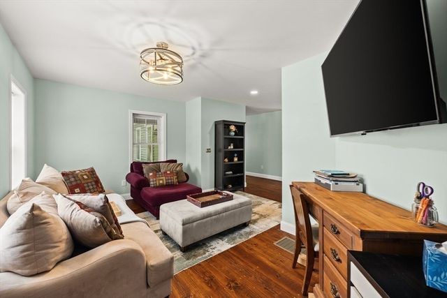 551 Tremont St, Taunton, MA 02780