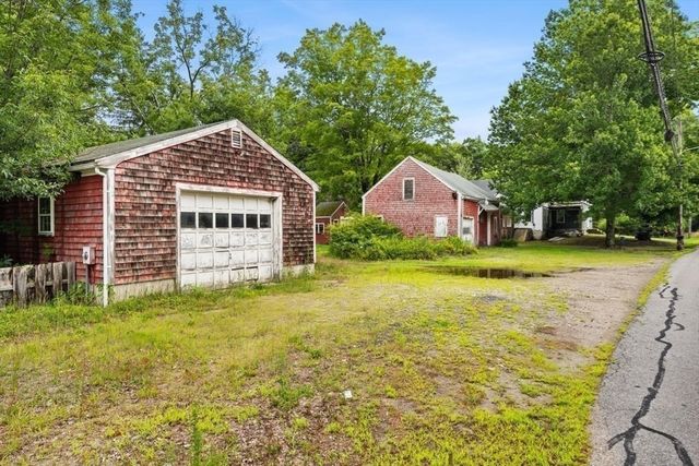 551 Tremont St, Taunton, MA 02780