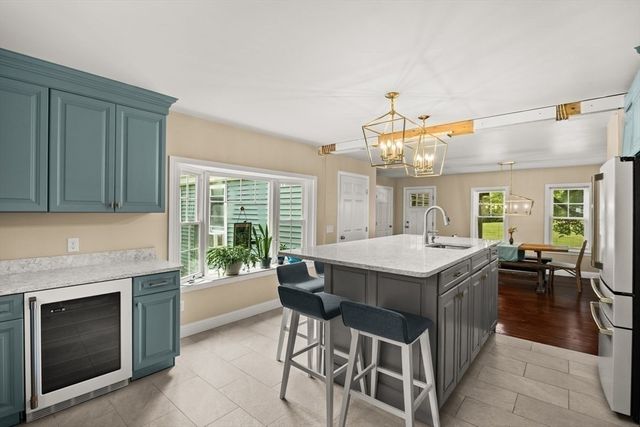 551 Tremont St, Taunton, MA 02780