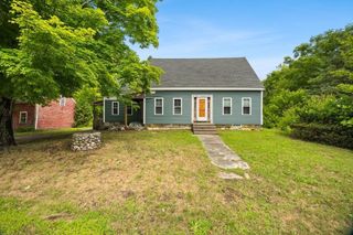 551 Tremont St, Taunton, MA 02780