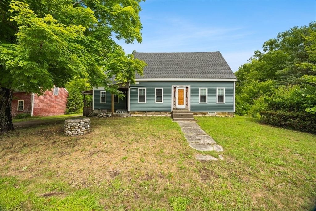551 Tremont St, Taunton, MA 02780
