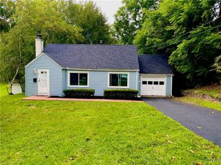 23 Beechwood Road, New Hartford, NY 13413