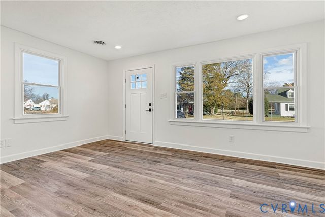 5202 Eanes Ln, Henrico, VA 23231